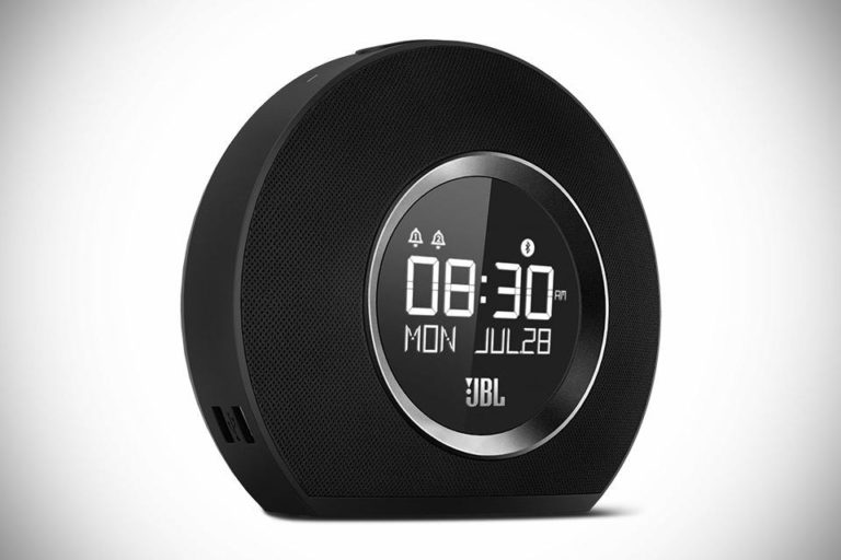 JBL Horizon Clock Radio Lets You Wake Up to the Music on Your Smartphone