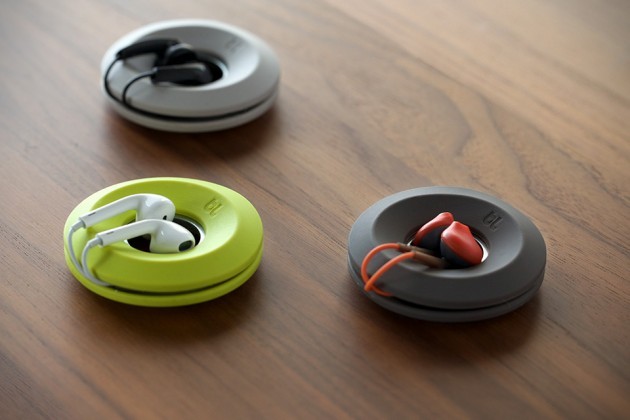 Cableyoyo Earbud/Cable Management by Bluelounge