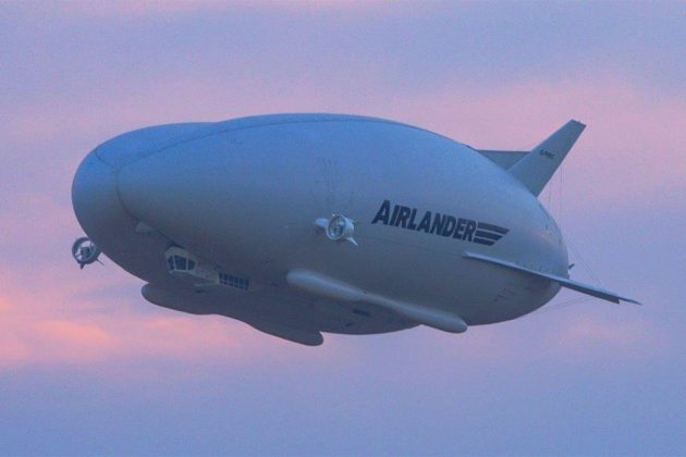 Hybrid Air Vehicles Airlander 10 Maiden Flight in UK