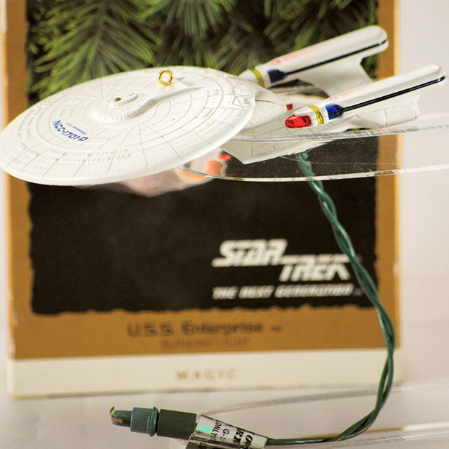 10 Geeky Christmas Tree Toppers To Showoff The Geek In You