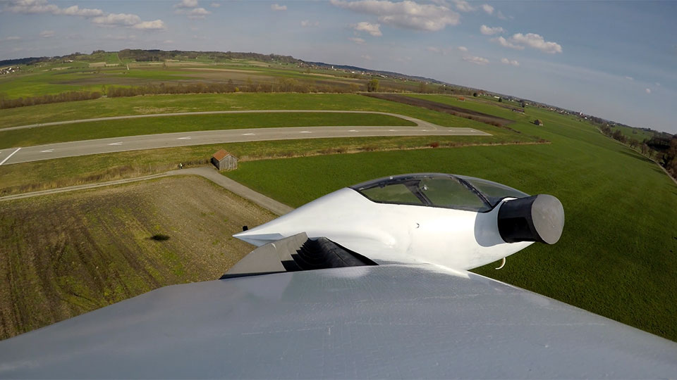 All-electric 300mi Range VTOL “Flying Car” Made Successful Maiden Flight