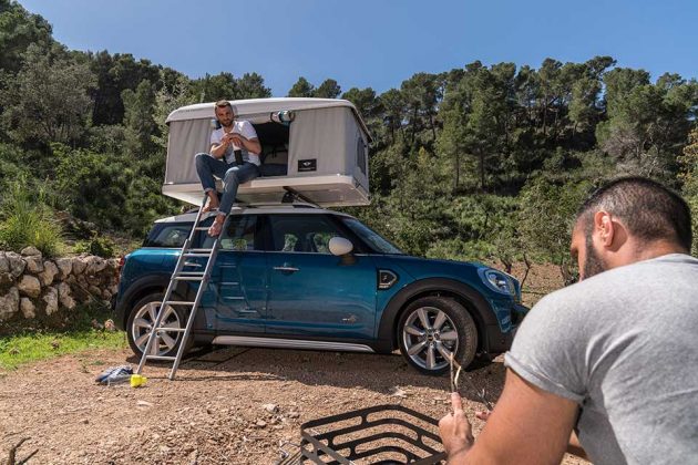 Autohome AirTop Roof Tent for MINI Countryman