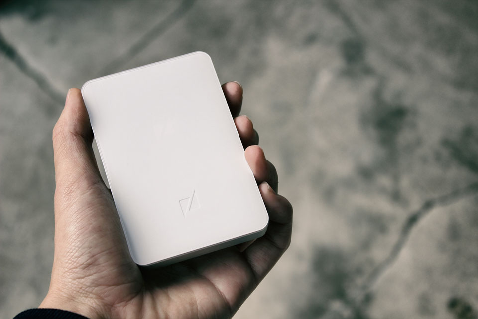 Meet The Aluminum Wallet That Touts The Same Quality As Apple Products