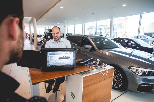 Le Slide Adds Two Displays To Your Laptop