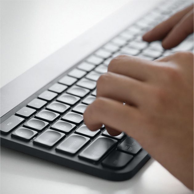 Logitech CRAFT Advanced Keyboard with Creative Input Dial