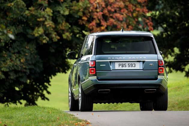 2018 Land Rover Range Rover P400e Hybrid SUV