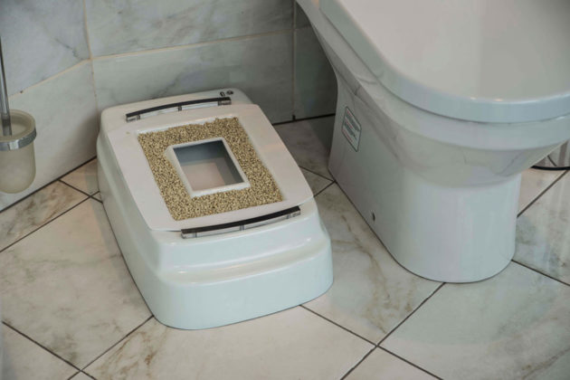 Catolet Automatic Litter Box for Cats and Small Dogs