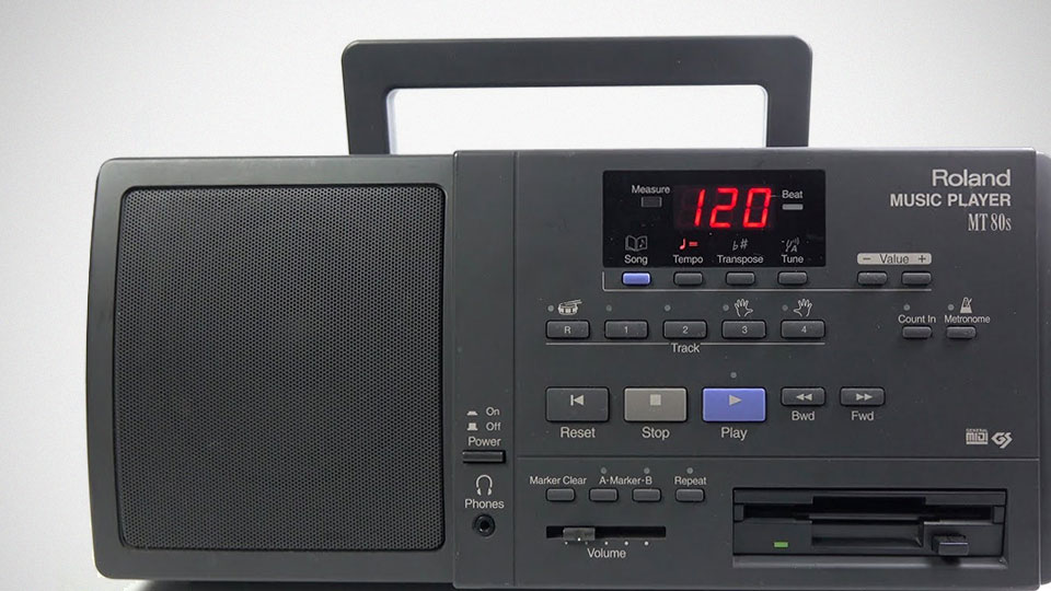 Do You Know Roland Had A BoomBox That Plays MIDI Music From 3.5” Floppy