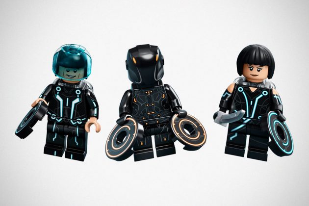 LEGO TRON Legacy Light Cycle Set Official