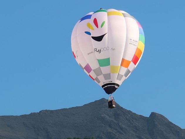 FlyDOO Steerable Personal Hot Air Balloon