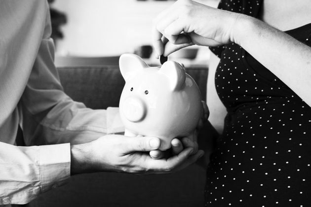 Set a Holiday Budget Together