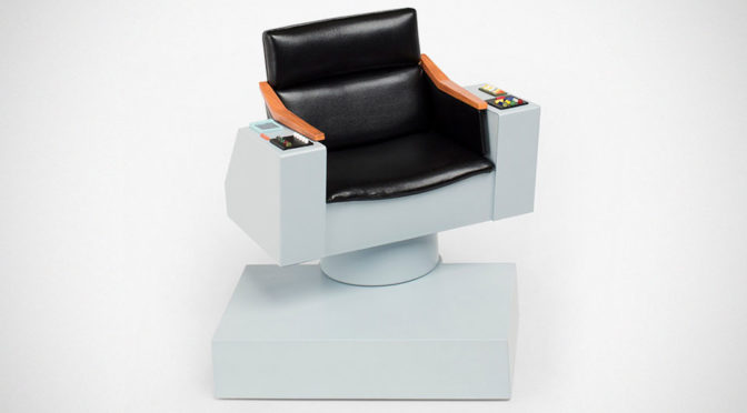 QMx Star Trek TOS Captain's Chair Replica - 1:6 Scale main image 0