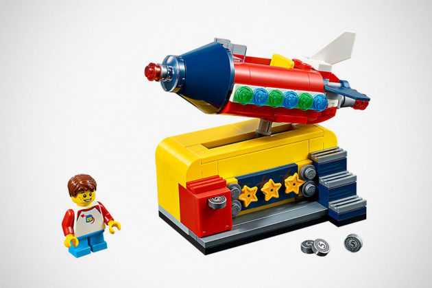 You Can Get This Fan-created Space Rocket Ride With LEGO Purchases