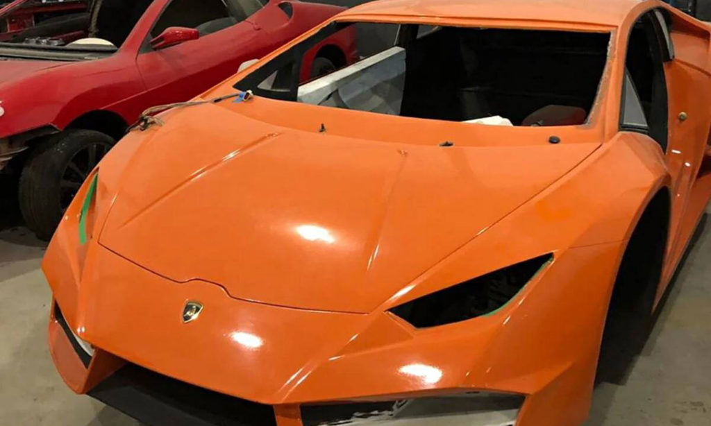 Brazilian Fake Ferrari Factory Busted