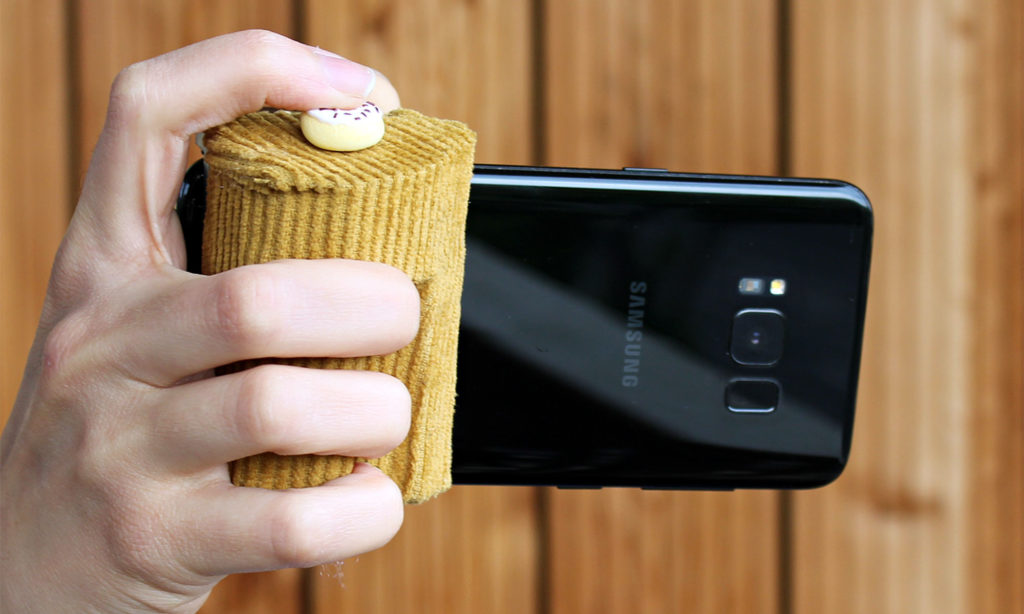 Lensta Camera Grip for Smartphones