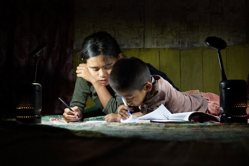 Lumir K Cooking Oil-powered LED Lamp