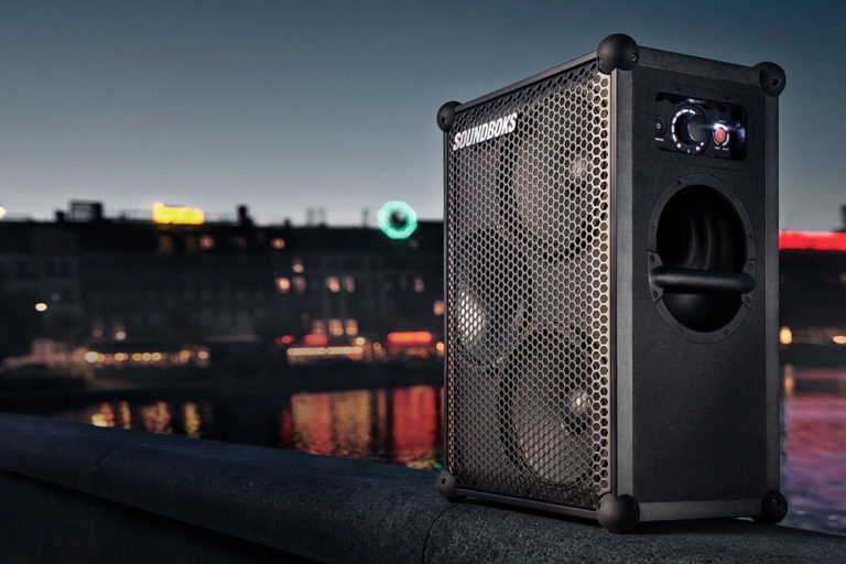 This Concertstyle Bluetooth Speaker Packs A Swappable 40Hour
