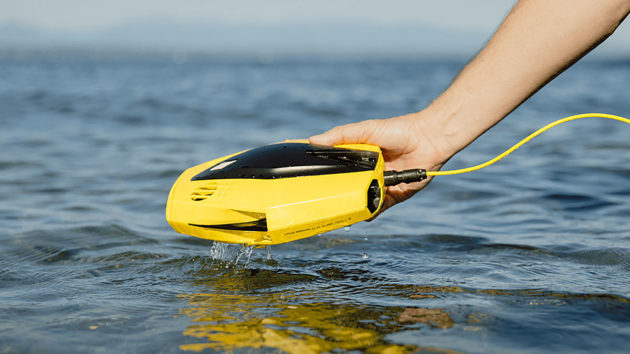 Chasing Dory: An Underwater Drone That Does Live Streaming