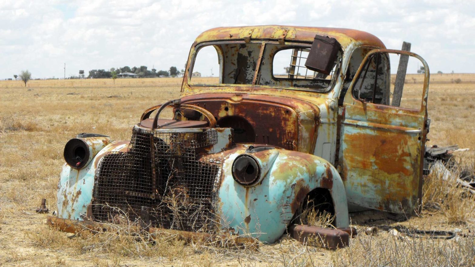 Are Your Tired of Your Old Clunker? 9 Signs It's Time to Junk Your Car