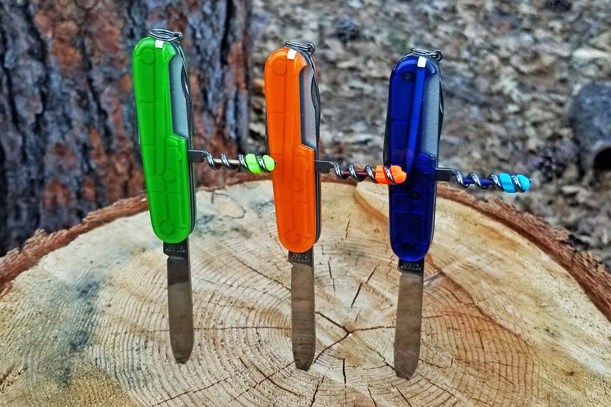 FireAnt Lets You Start Fire With Your Swiss Army Knife And Still Use