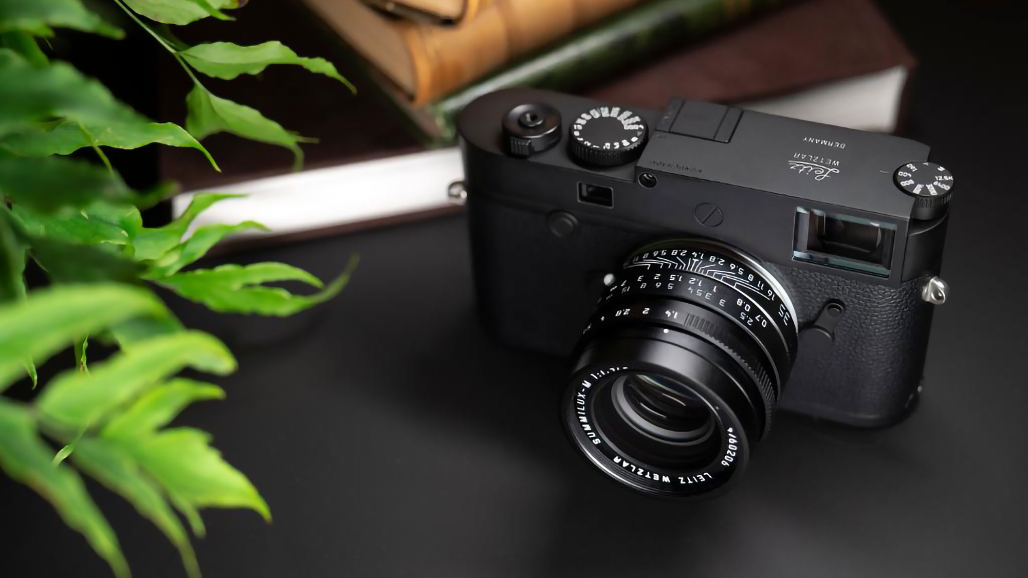 Here’s Yet Another Leitz Wetzlar Edition Black & White Camera From