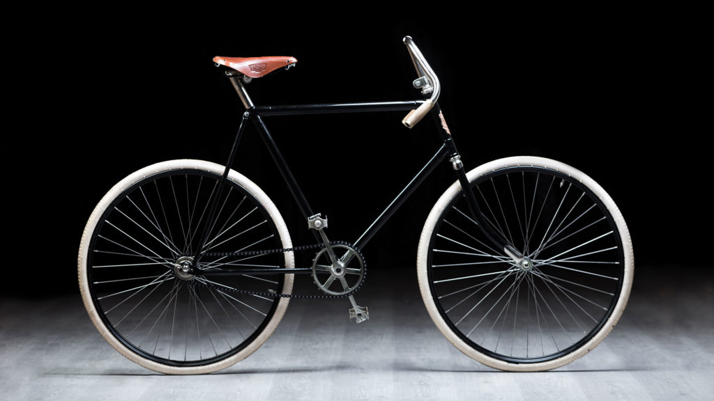 Replica of 120-year-old Slavia Bicycle