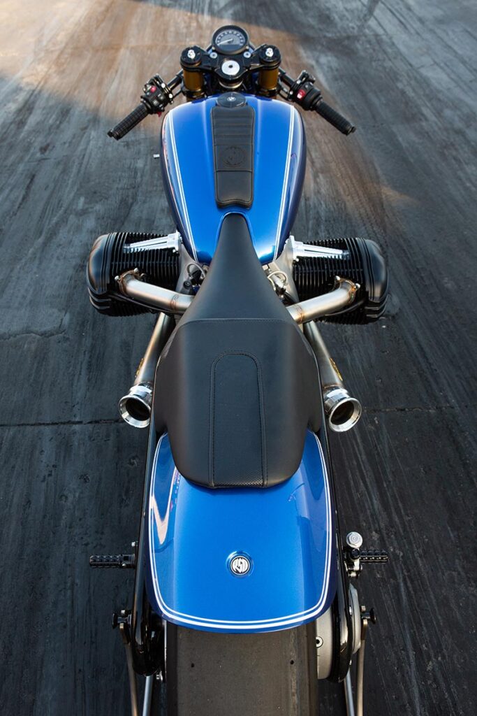 Custom BMW R 18 Dragster by Roland Sands