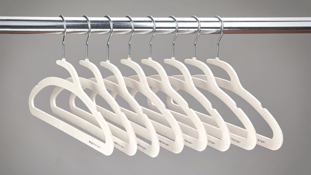 Mozu Hanger by Ensu Design