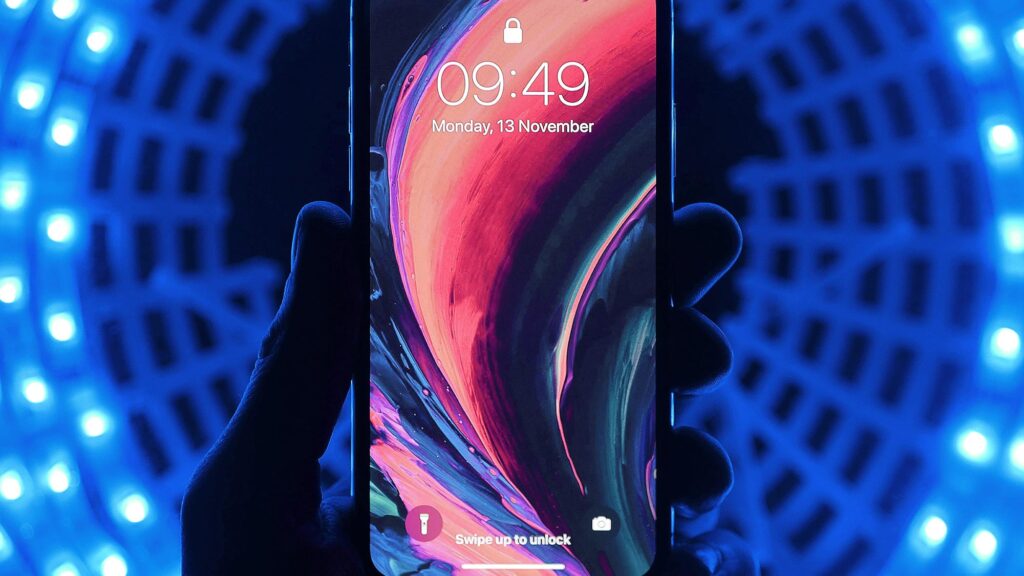 How Snap Minis and Netflix Are Improving Social Mobile Experiences