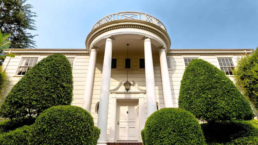 Fresh Prince of Bel-Air Airbnb Stay