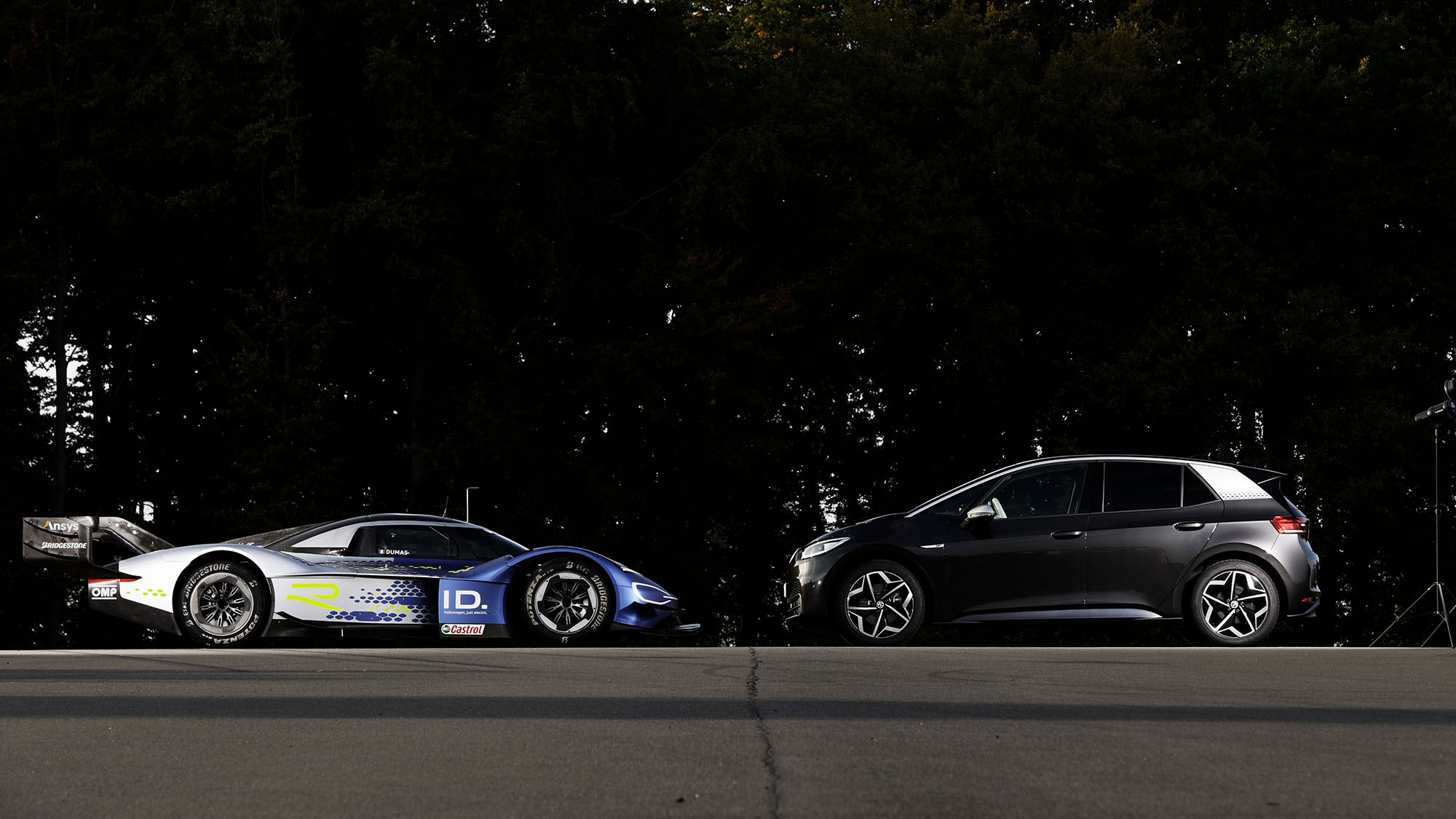 Volkswagen Show Off New Design For The Volkswagen ID.R Electric Race Car