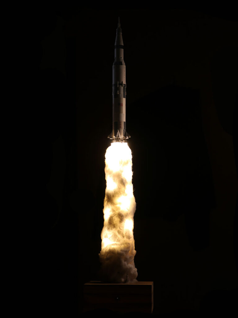 Saturn V Lamp by SimonRob