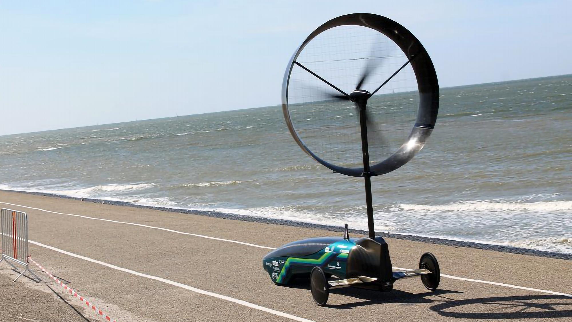 Folks Meet The Chinook ETS A Wind Powered Car By A Montreal based