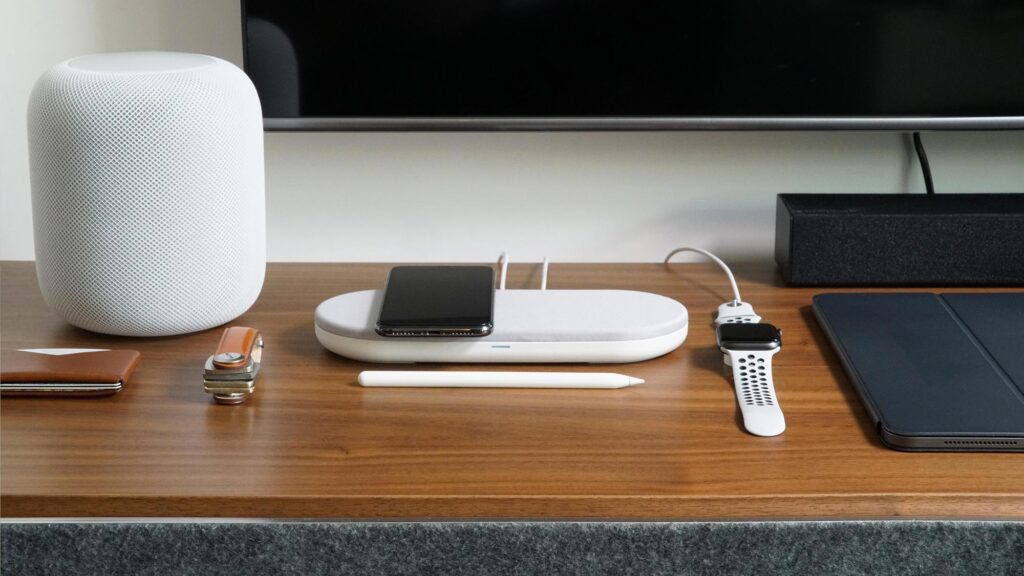 Artellia Monno 5-in-1 Wireless Charging Pad