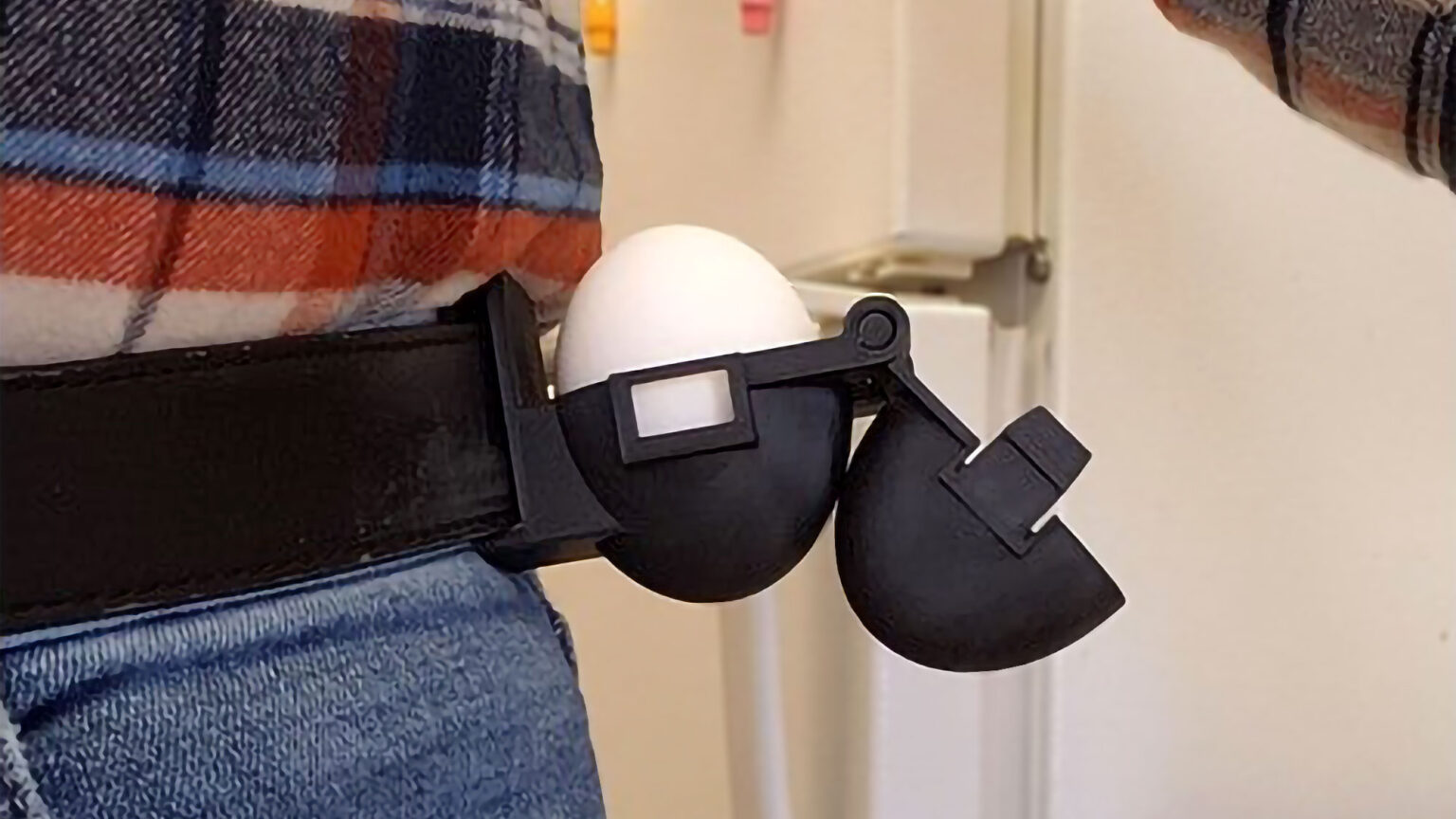 Tactical Beltmounted Egg Holster Because, At Some Point, Everyone