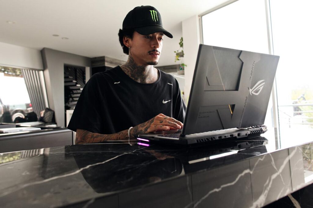 ASUS ROG Strix Nyjah Huston Special Edition