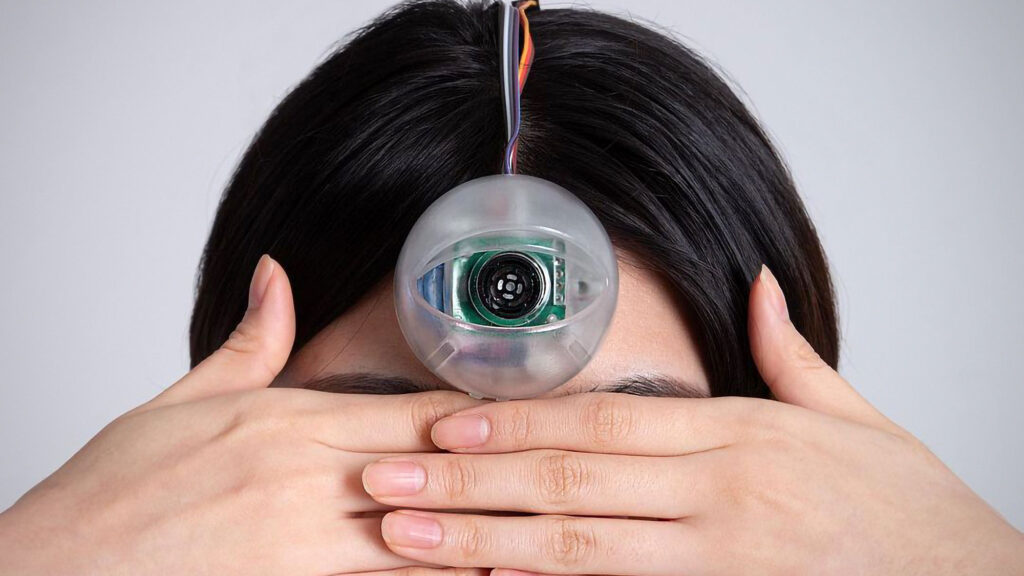 Wearable Third Eye by Minwook Paeng