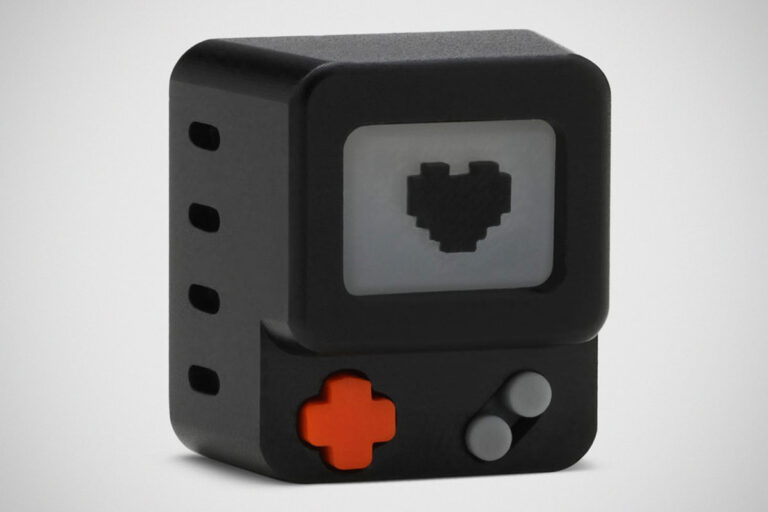 This Artisan Keycap Makes Each Key Looked Like Tiny Portable Gaming