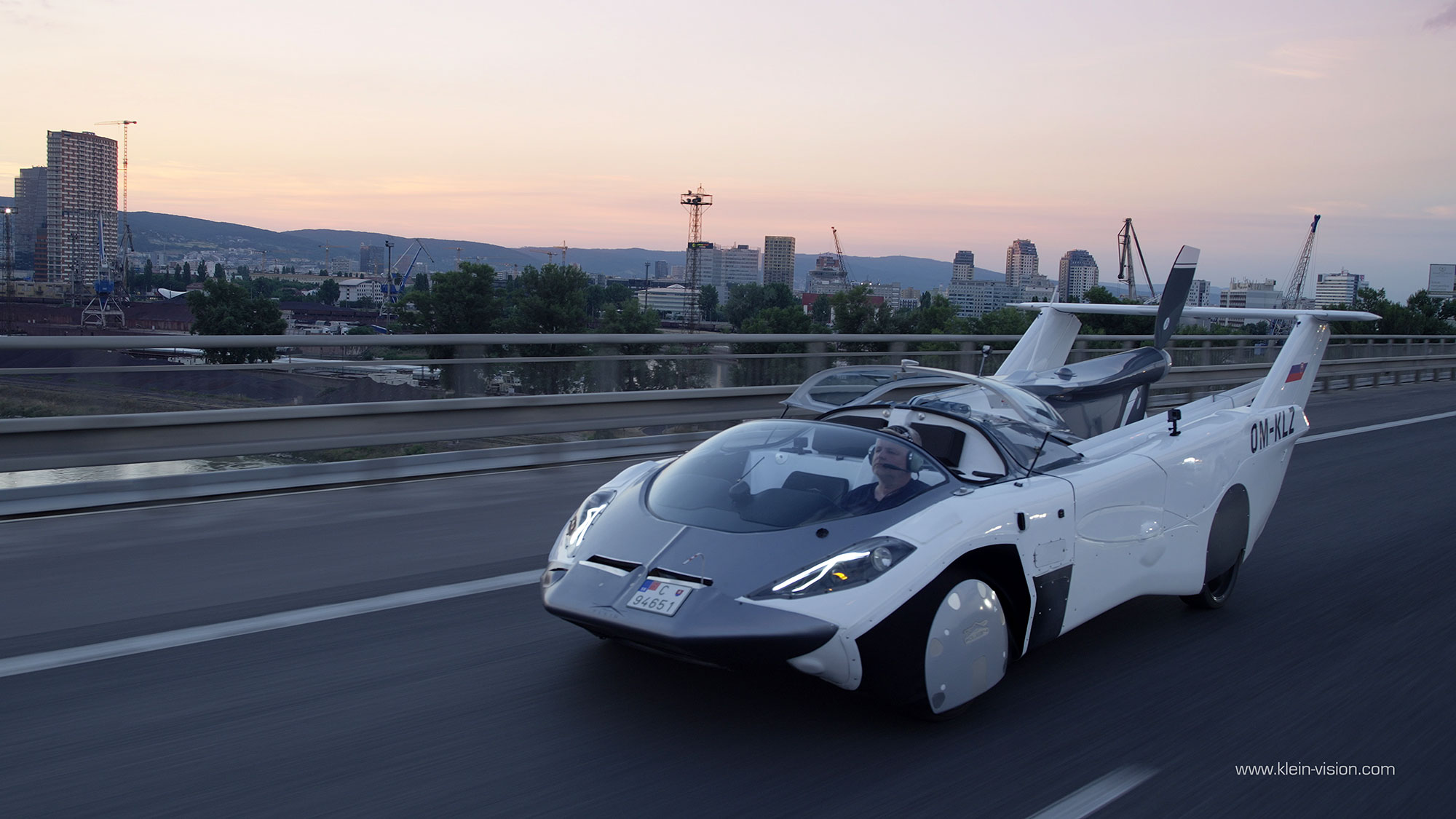 Klein Vision Flying Car Makes First Inter-city Flight