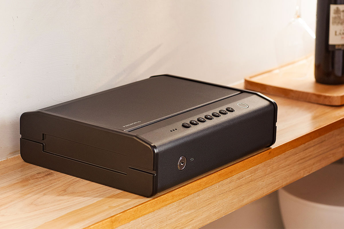 This Gun Safe For 2 Pistols Is Built Like A Tank, Uses Super Quick