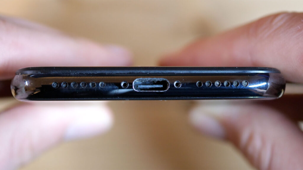 The World’s First iPhone With USB-C Port on eBay