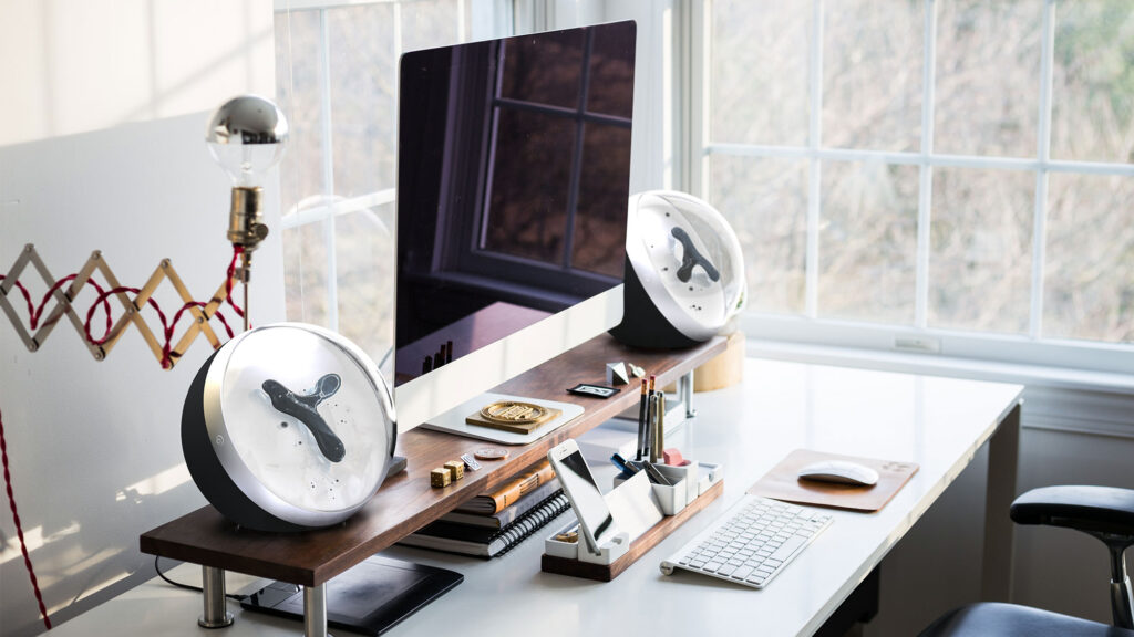 Van der Waals Speaker Has Ferrofluid, Not Symbiote, As The Visualizer