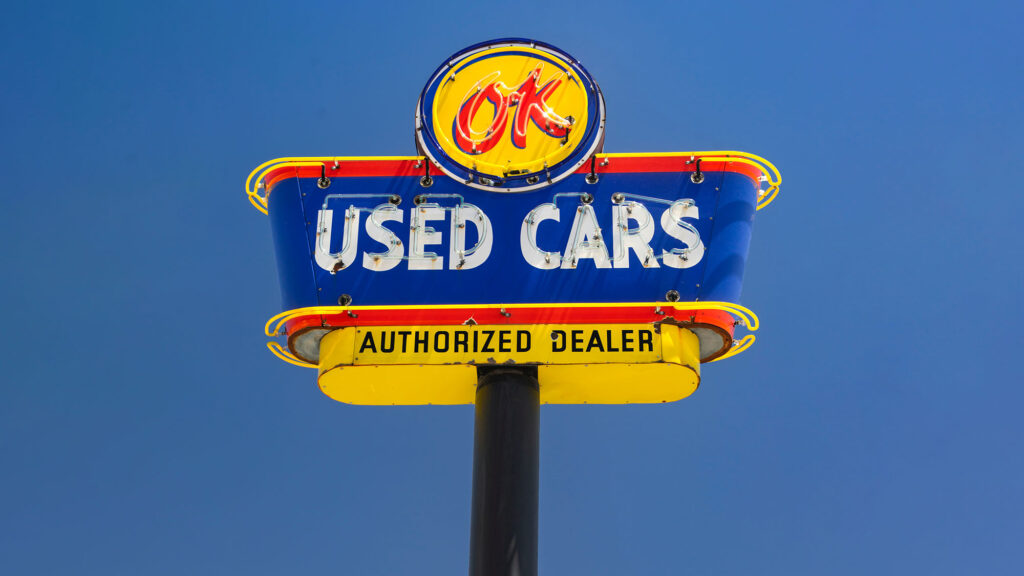 Top Questions To Ask When Selling Your Old Car For Cash In Long Beach