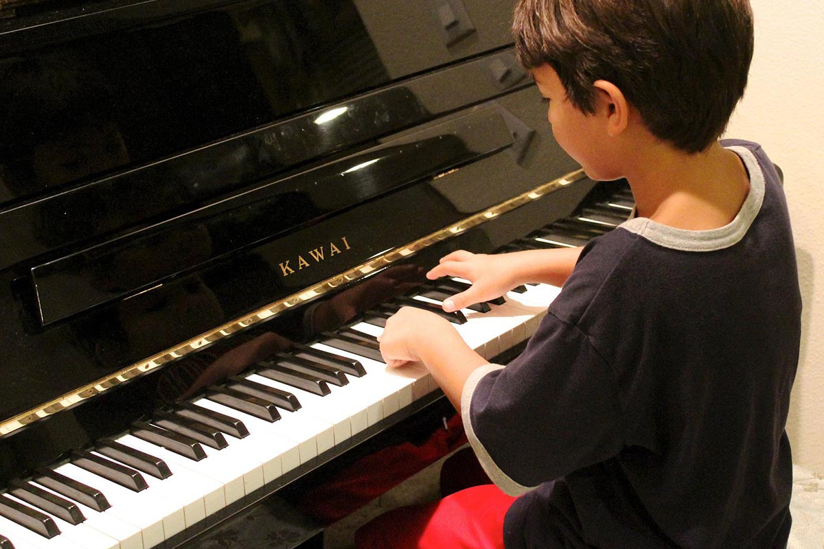 How To Help Your Kid Learn To Play An Instrument LaptrinhX / News