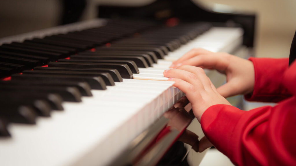 How To Help Your Kid Learn To Play An Instrument