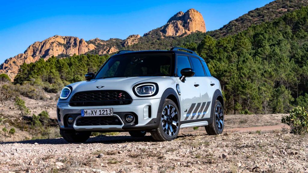 MINI Cooper S Countryman ALL4 in the Untamed Edition