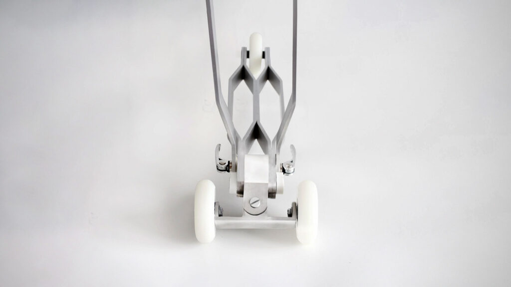 Supersonic Skatescooter by Mateusz Sipiora