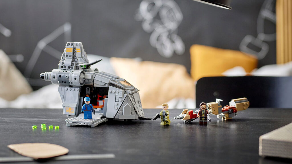 LEGO Star Wars Ambush on Ferrix (75338)