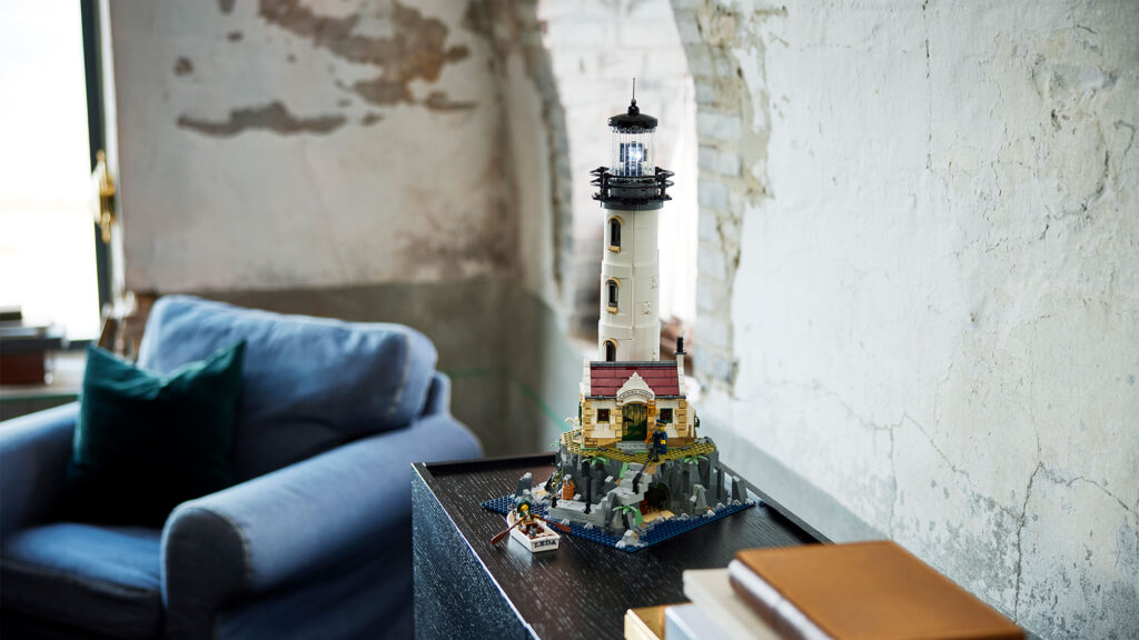 LEGO Ideas Motorized Lighthouse (21335) Set