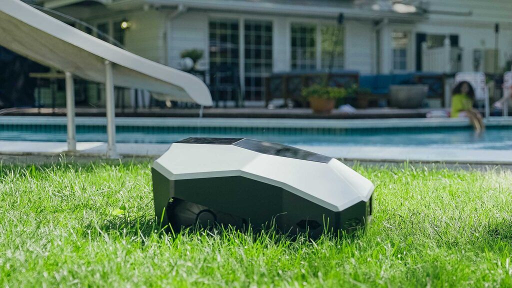 Lawna The Smart Cyber Mower